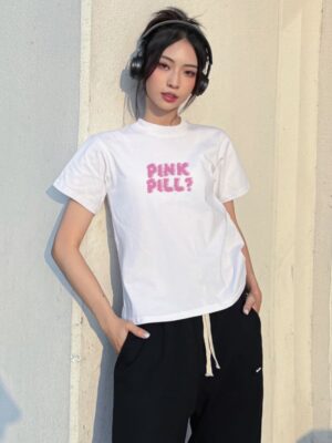 Áo thun Nữ babyteen dưới 55kg in chữ Pink Pill không nóng co giãn 4 chiều Freesize Fashion